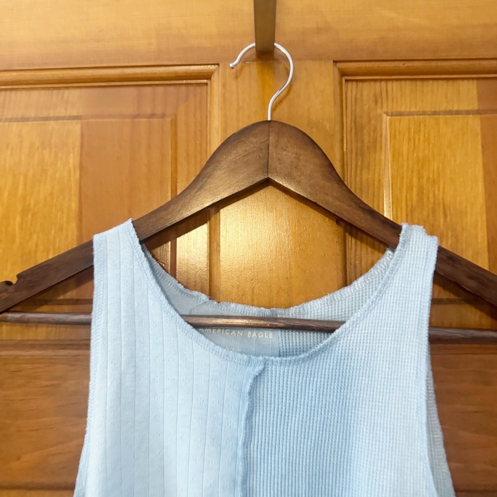 American Eagle Ladybug Babydoll Tee Womens Sz Medium Light Blue Cropped Tank Top - Picture 3 of 8